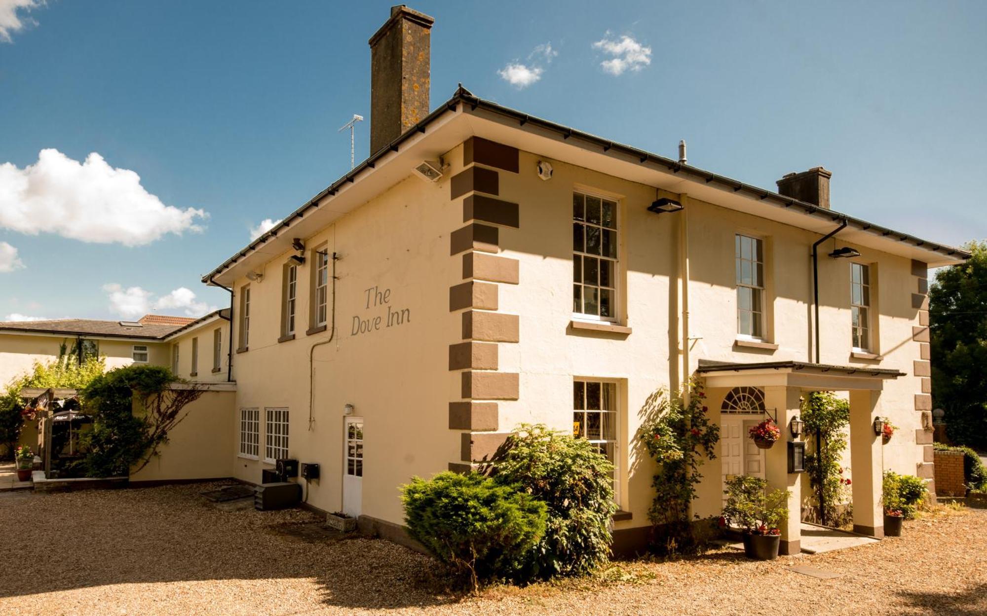 The Dove Inn Micheldever Bagian luar foto