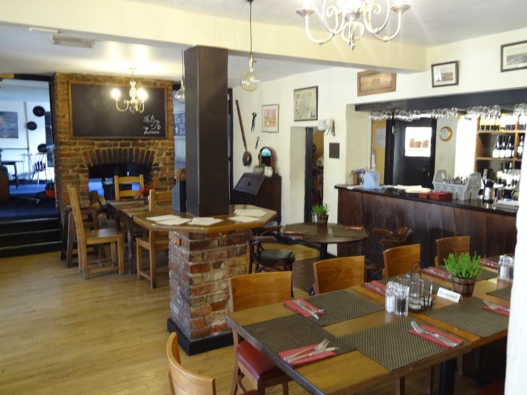 The Dove Inn Micheldever Bagian luar foto